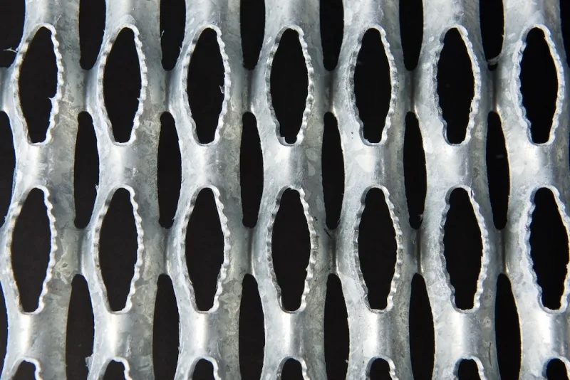 Sicherheitsstufe Stabil, feuerverzinkt 600x240x40/62x2 mm – Bild 5